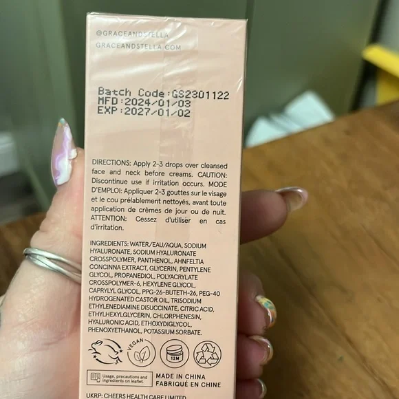 Grace & Stella Hydrating Serum - Picture 2 of 5
